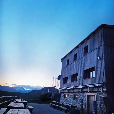 Domzalski Dom Na Veliki Planini فندق Stahovica